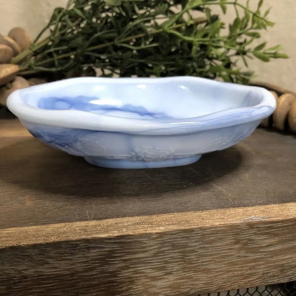 Vintage 1978 Avon Victoria Rose Blue Milk Soap Dish ** No Box.